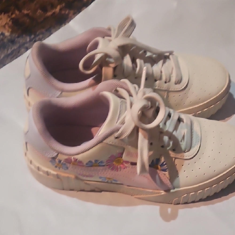 Floral Cream and Pink Sneakers Puma